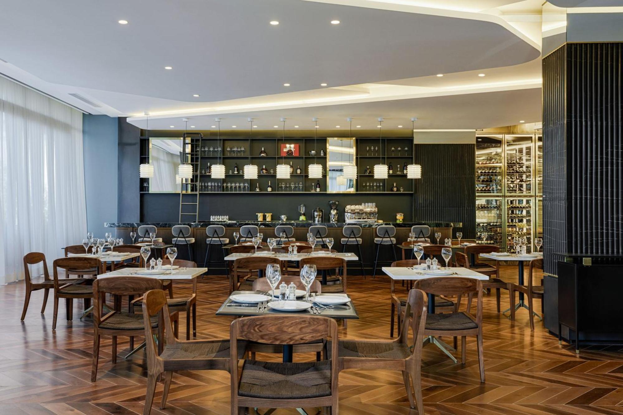 отель Le Meridien Батуми Экстерьер фото