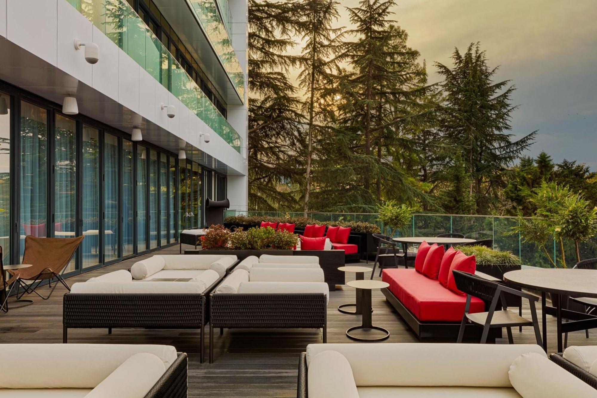 отель Le Meridien Батуми Экстерьер фото