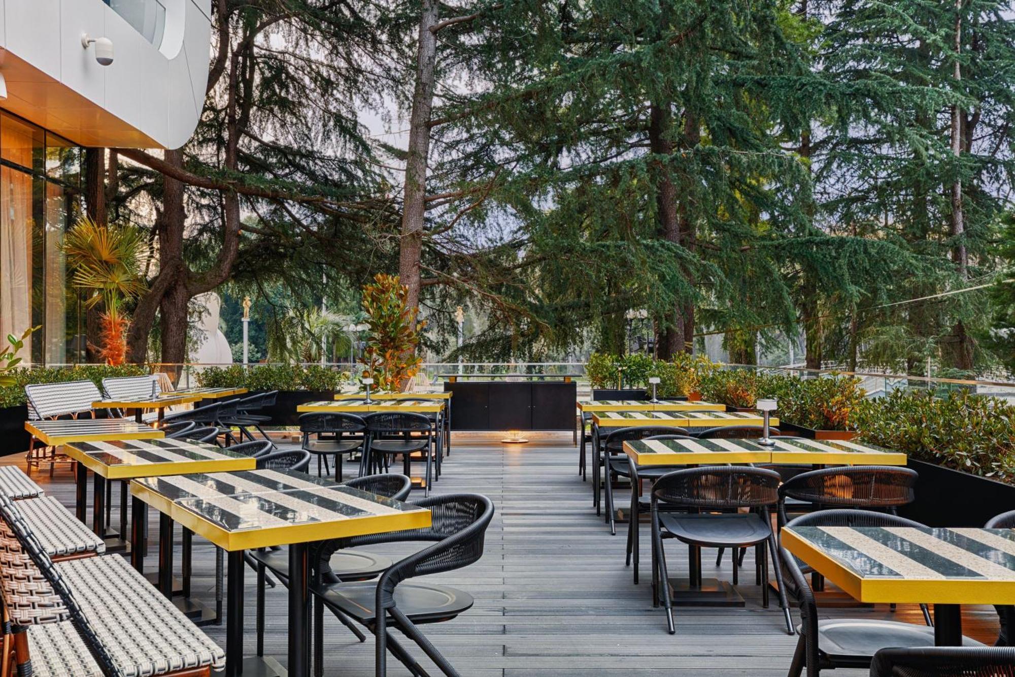 отель Le Meridien Батуми Экстерьер фото